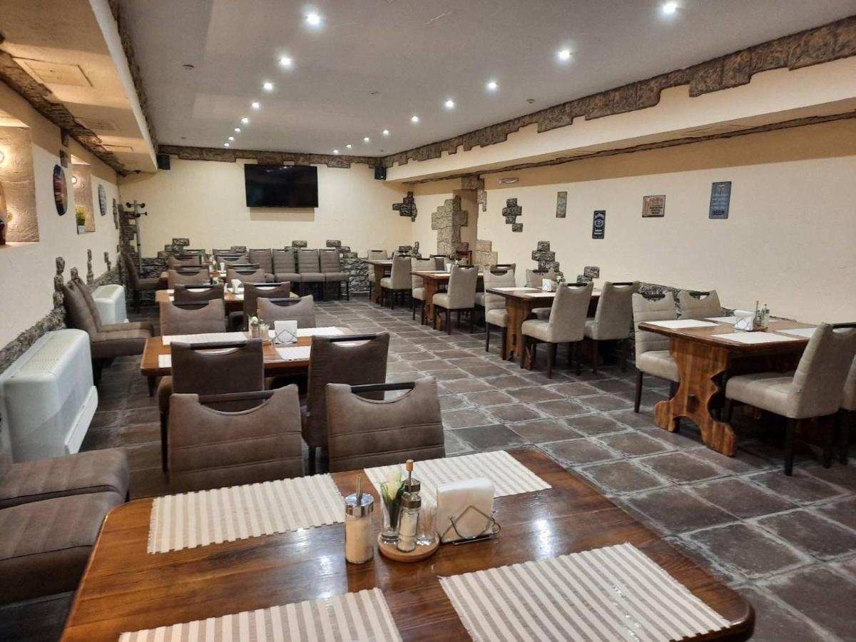 Optima Kropyvnytskyi Hotel Eksteriør billede