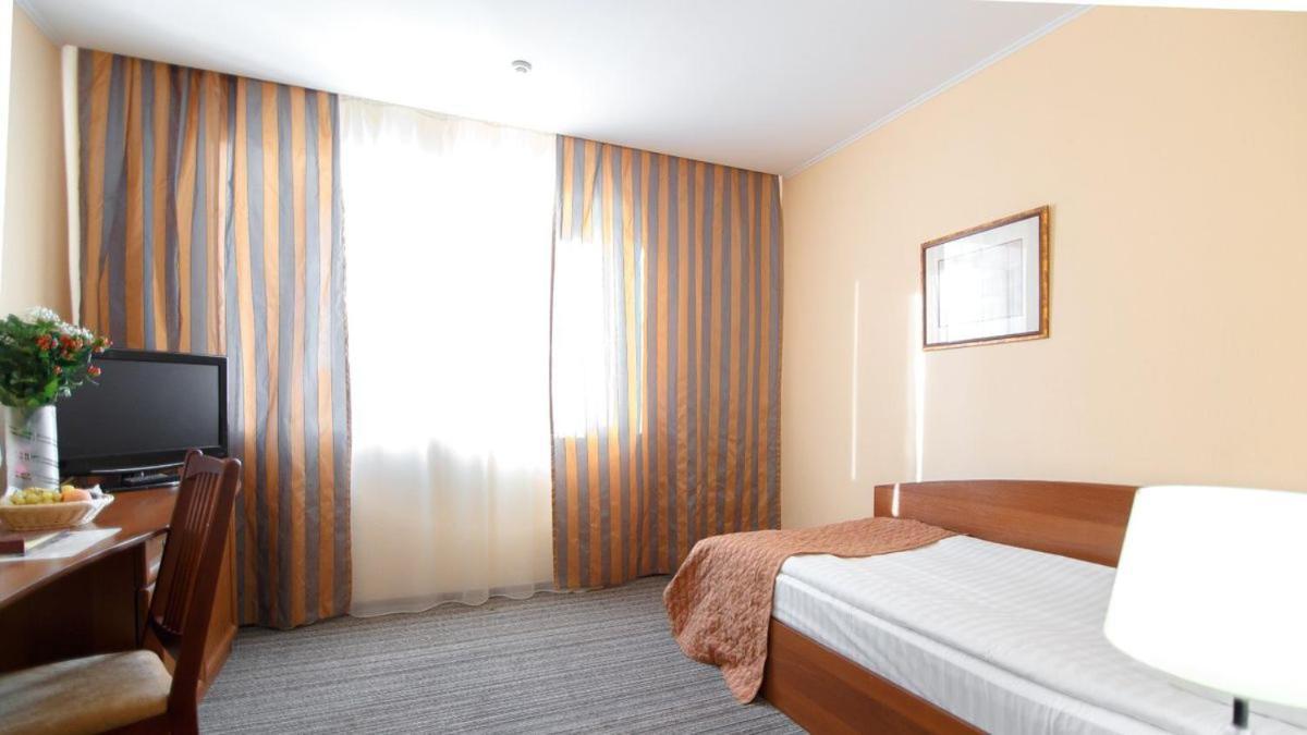 Optima Kropyvnytskyi Hotel Eksteriør billede