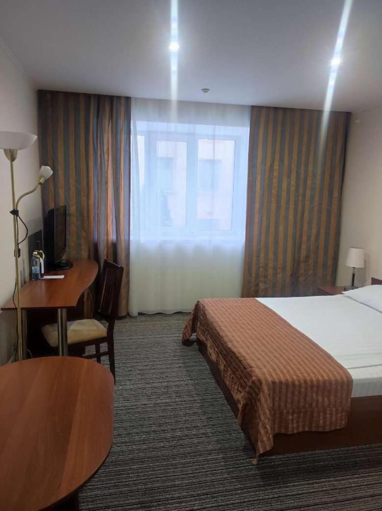 Optima Kropyvnytskyi Hotel Eksteriør billede