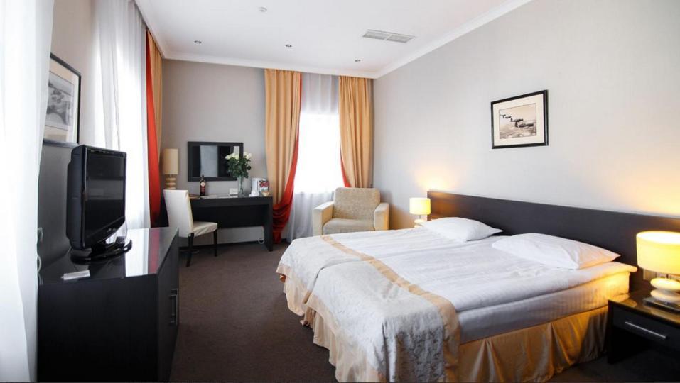 Optima Kropyvnytskyi Hotel Eksteriør billede