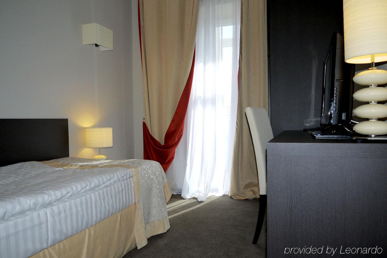Optima Kropyvnytskyi Hotel Eksteriør billede