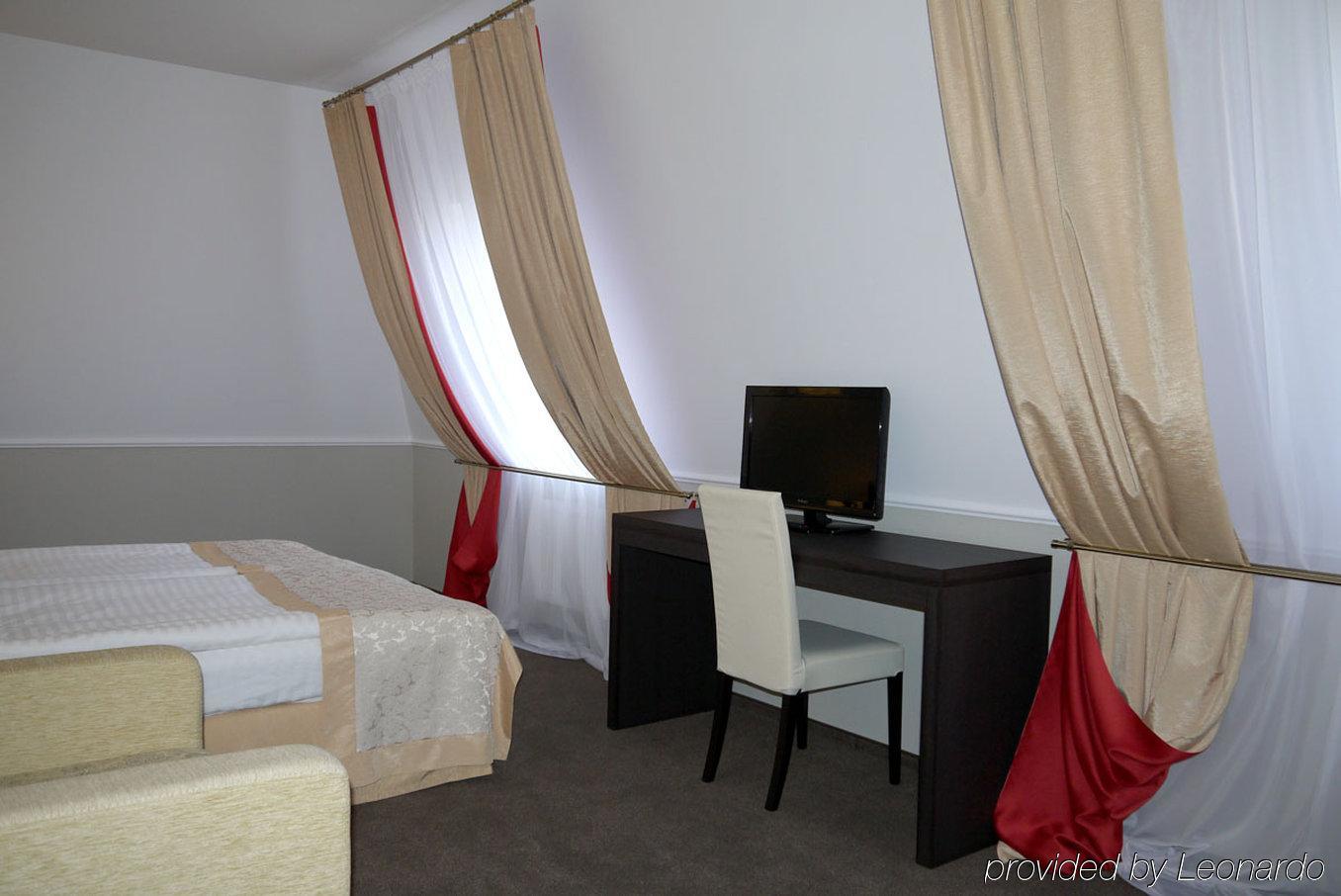 Optima Kropyvnytskyi Hotel Værelse billede