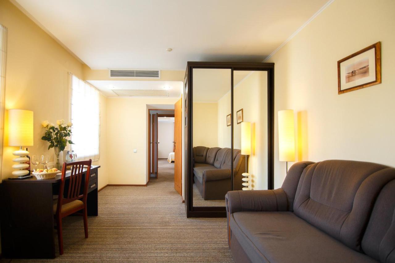 Optima Kropyvnytskyi Hotel Eksteriør billede
