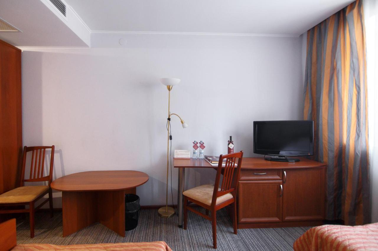 Optima Kropyvnytskyi Hotel Eksteriør billede