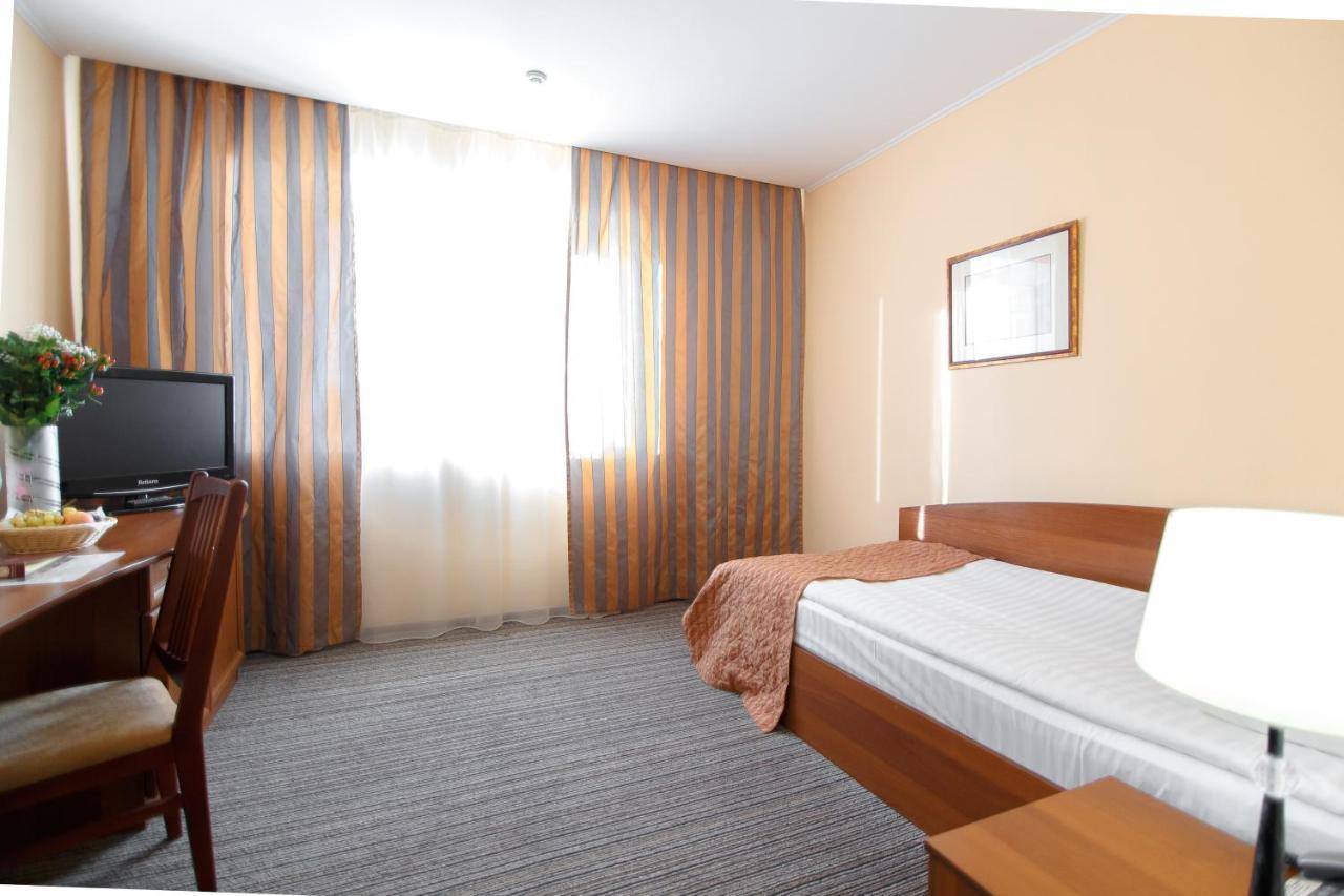 Optima Kropyvnytskyi Hotel Eksteriør billede