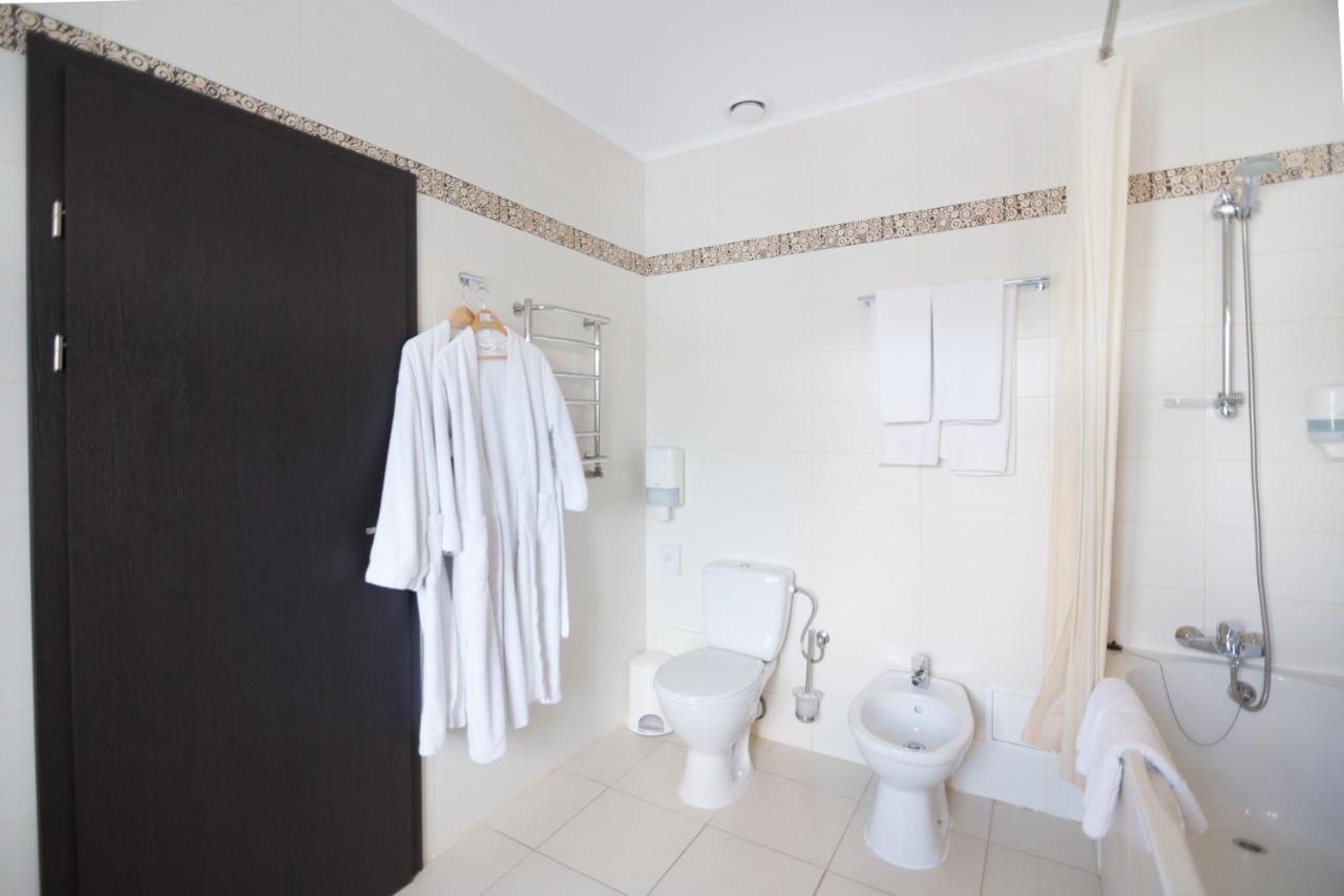 Optima Kropyvnytskyi Hotel Eksteriør billede